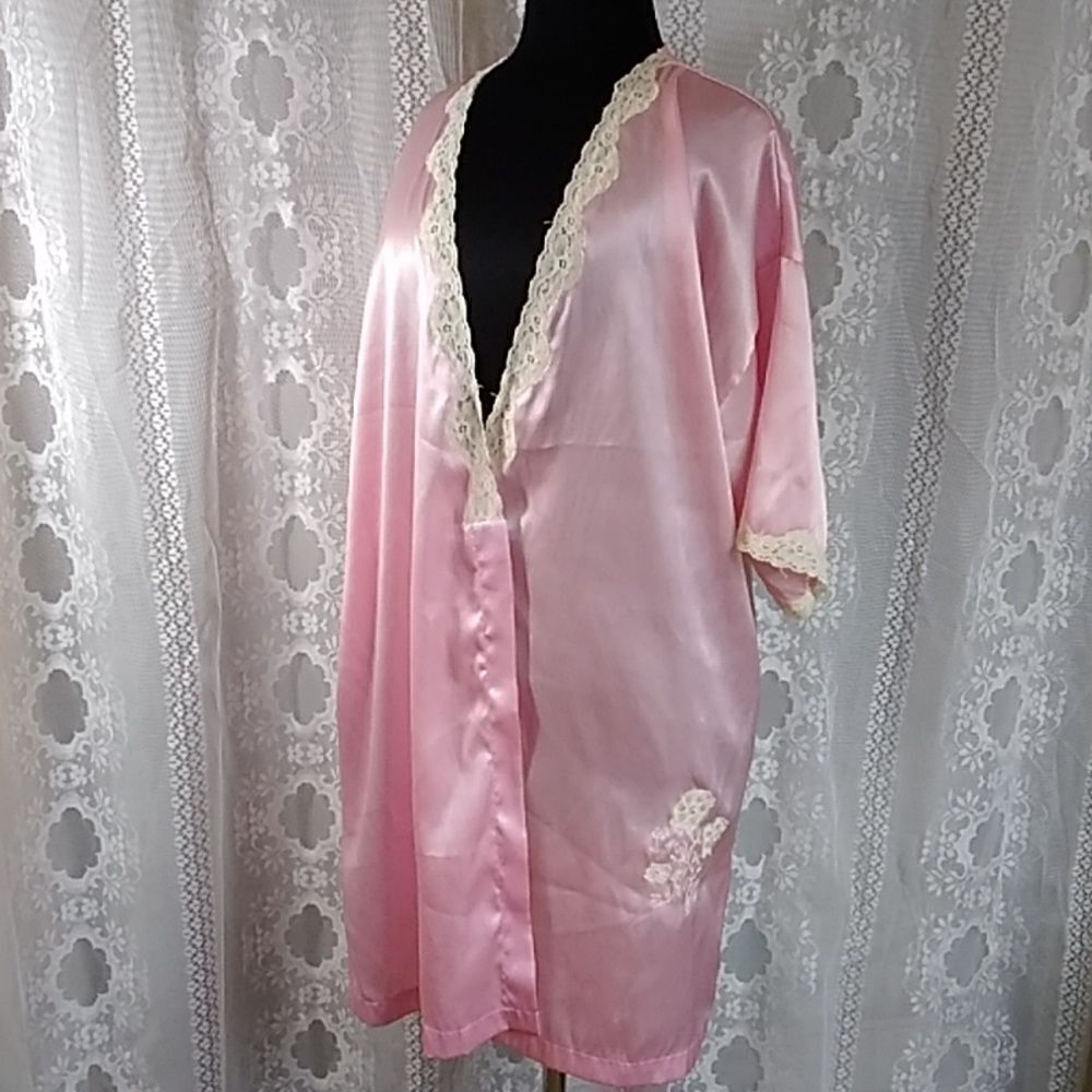 Secret Treasures Robe Size S (4-6